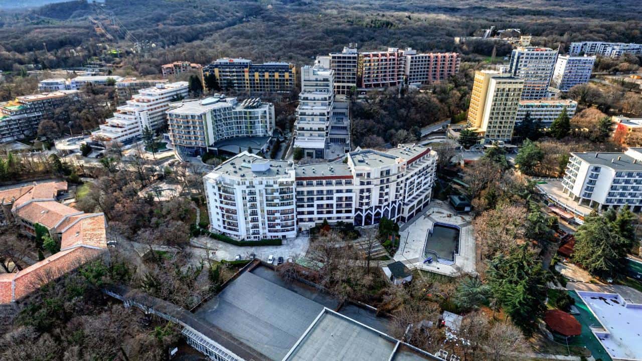 Двустаен апартамент под наем в Златни пясъци